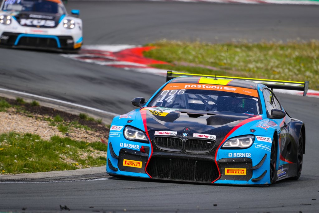 Efter at have overhalet en Porsche kunne Nicolai Sylvest slutte løbet på sjettepladsen
(Foto: Axel Weichert)